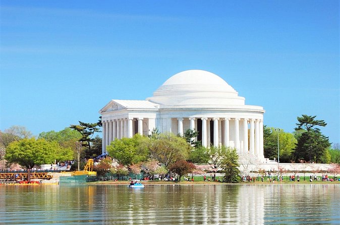 Washington DC "See the City" Guided Sightseeing Segway Tour - The Vietnam Veterans Memorial and the Vietnam Women’s Memorial